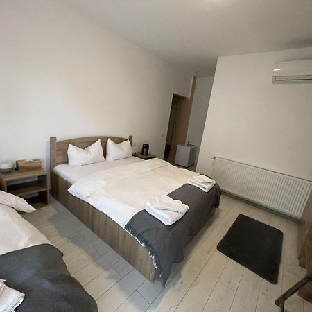 Central View Craiova Room photo
