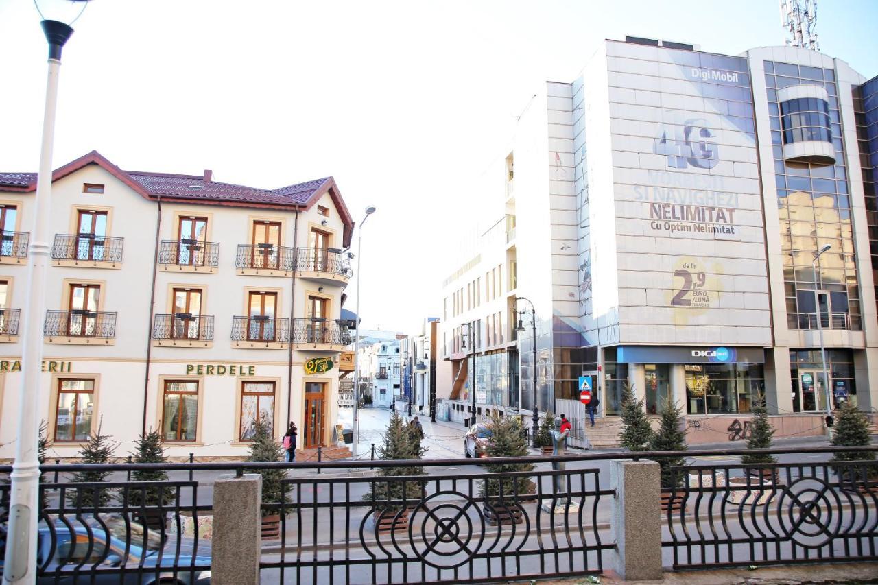 Central View Craiova Exterior photo