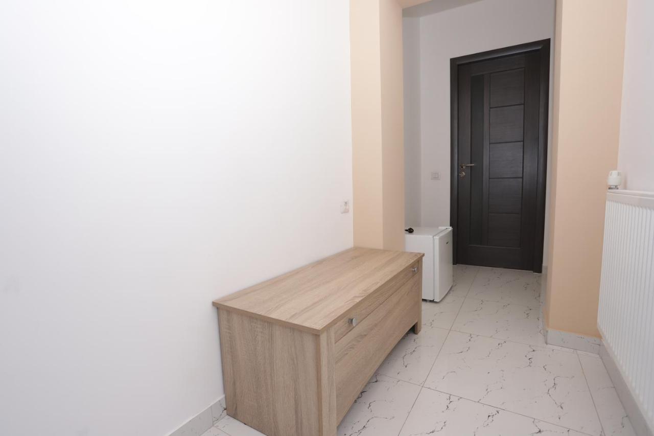 Central View Craiova Exterior photo