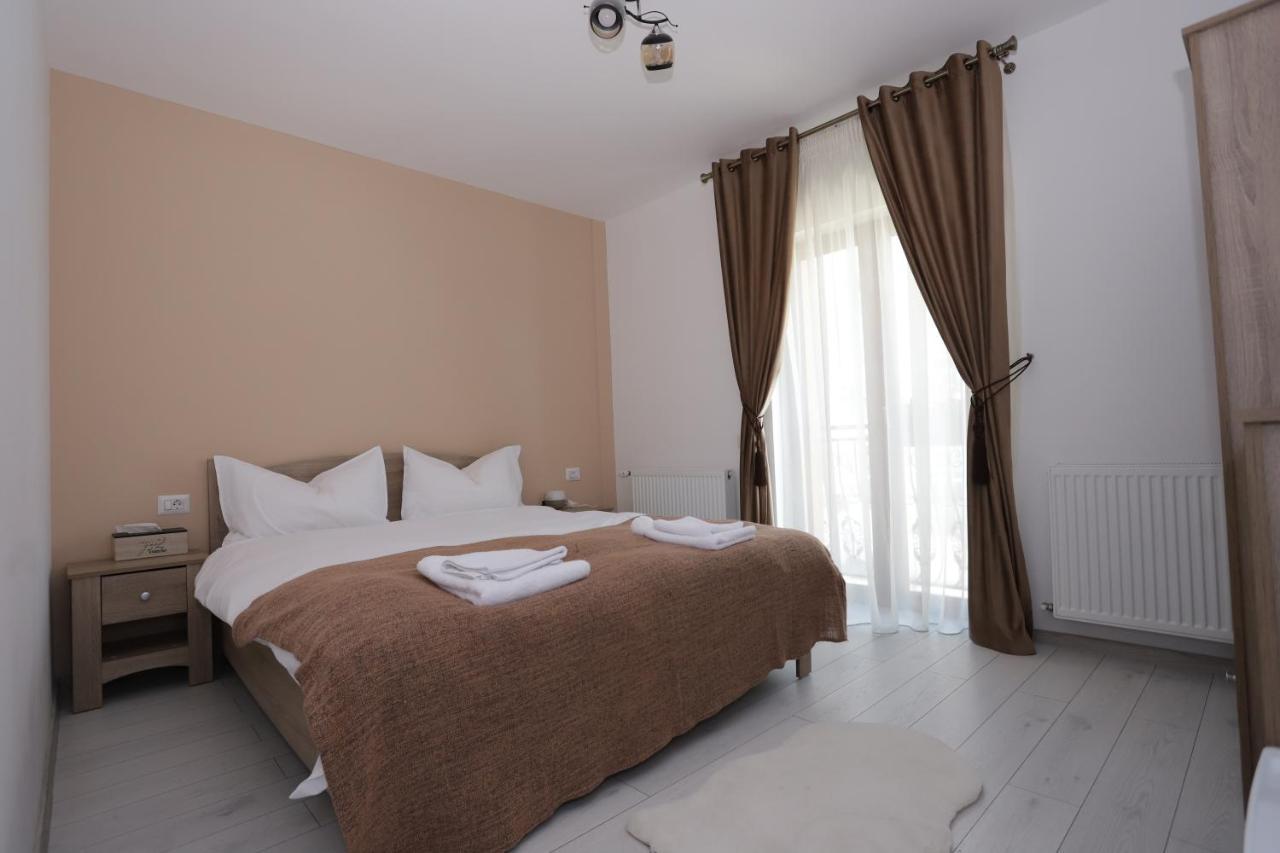 Central View Craiova Exterior photo