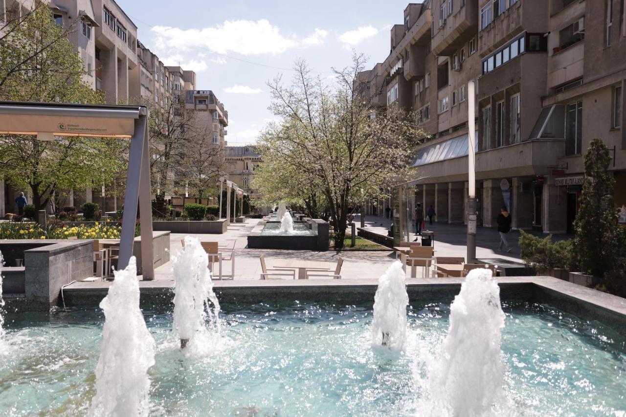 Central View Craiova Exterior photo