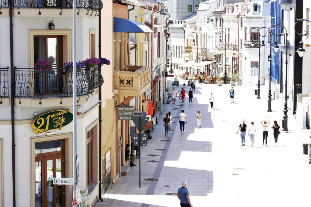Central View Craiova Exterior photo